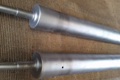 industrie-feinstrahlen-sandstrahlen-Edelstahlrolle-Glasperlengestrahlt-e1446924419917