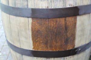 Leinenöl auf sandgestrahltem Holz